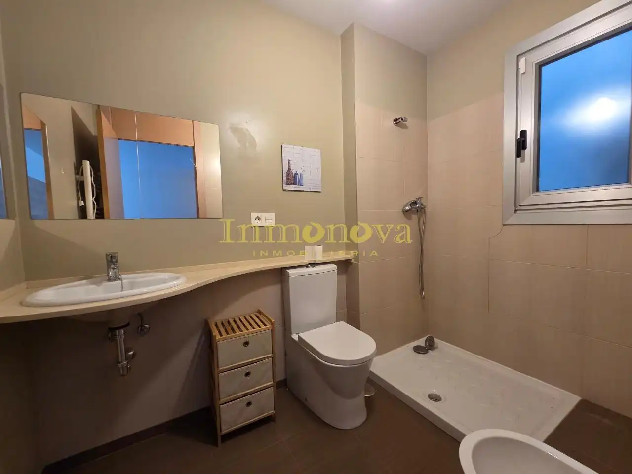 Bathroom of Flat for sale in Cangas   with Heating and Storage room