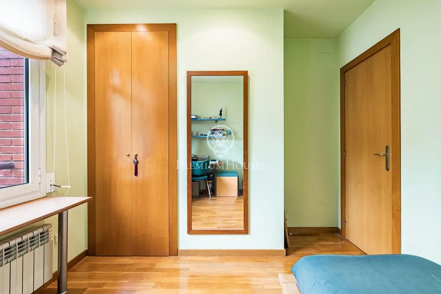 Bedroom of Flat for sale in Esplugues de Llobregat  with Air Conditioner, Heating and Private garden
