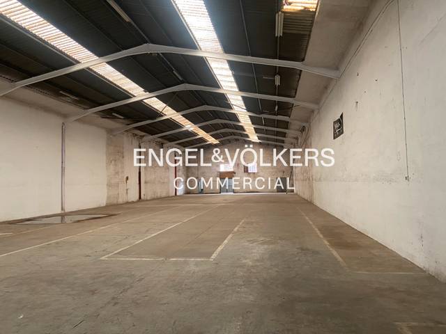 Nave industrial en Alquiler en Centre