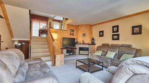 Foto 2 de Casa adosada en venda a Carrer de Matagalls, Morera, Badalona