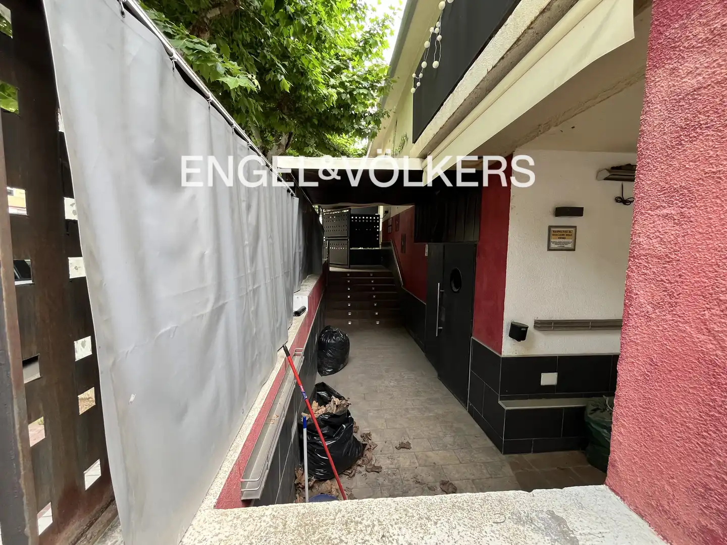 Local comercial en venda a Calella, imagen 31