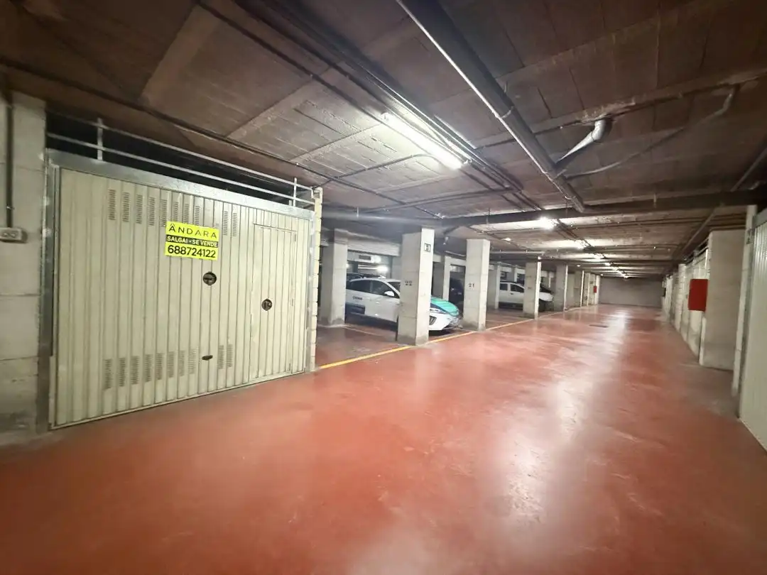 Aparcamiento en venta en Trenbide Kalea, imagen 3
