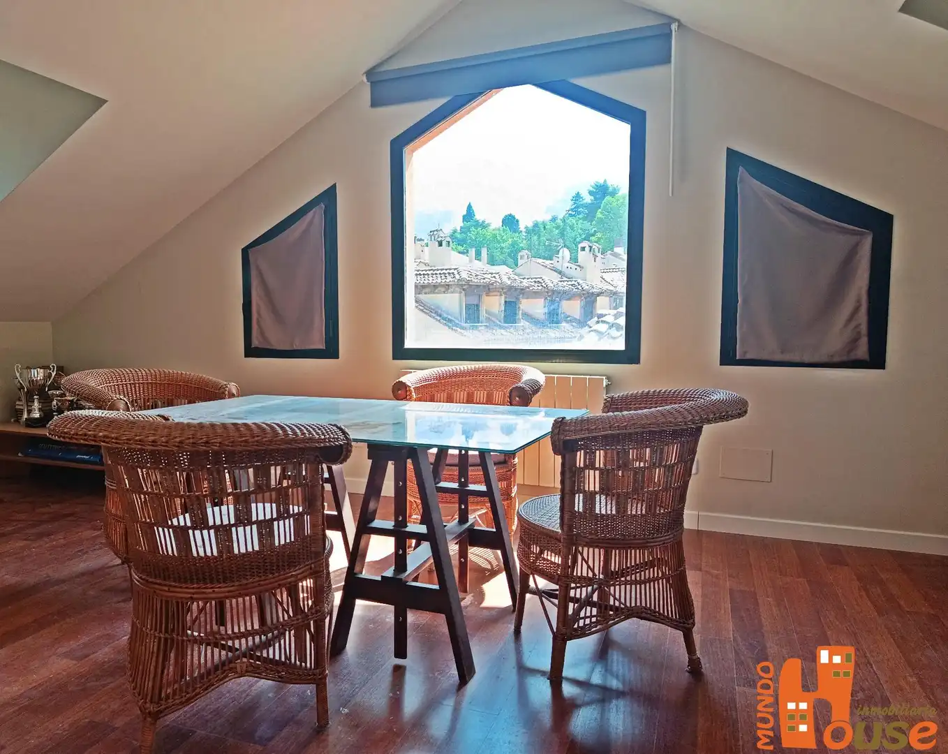 Comedor de Casa adosada en venta en Real Sitio de San Ildefonso con Calefacción y Amueblado