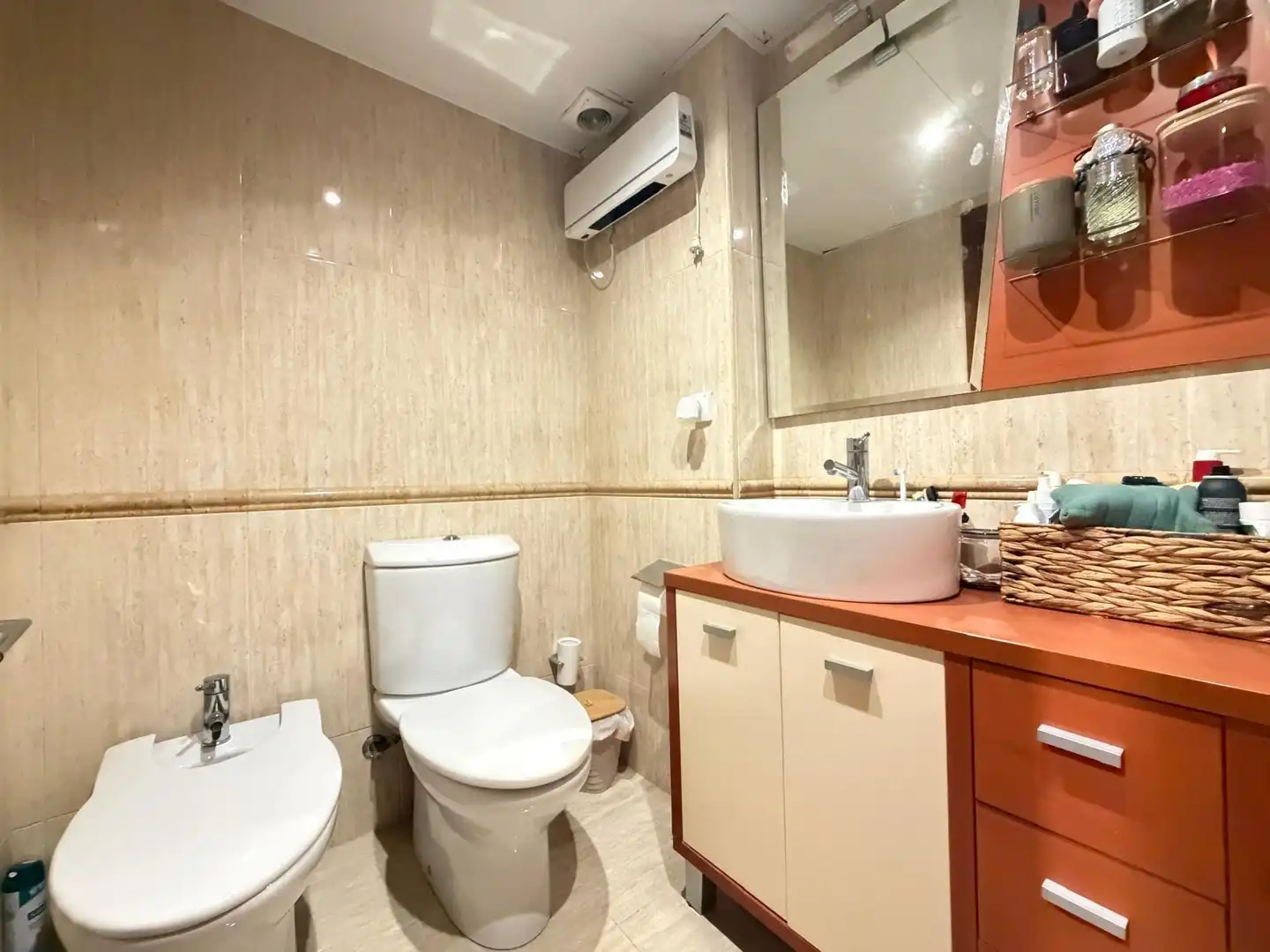 Bathroom of Flat for sale in Viladecans