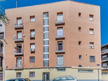 Flat for sale in Calle de Aramis 28
