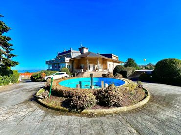 Casa amb piscina en venda a Bergondo