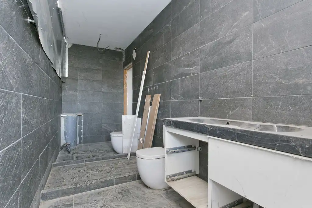 Bathroom of Buildings for sale in Rubí