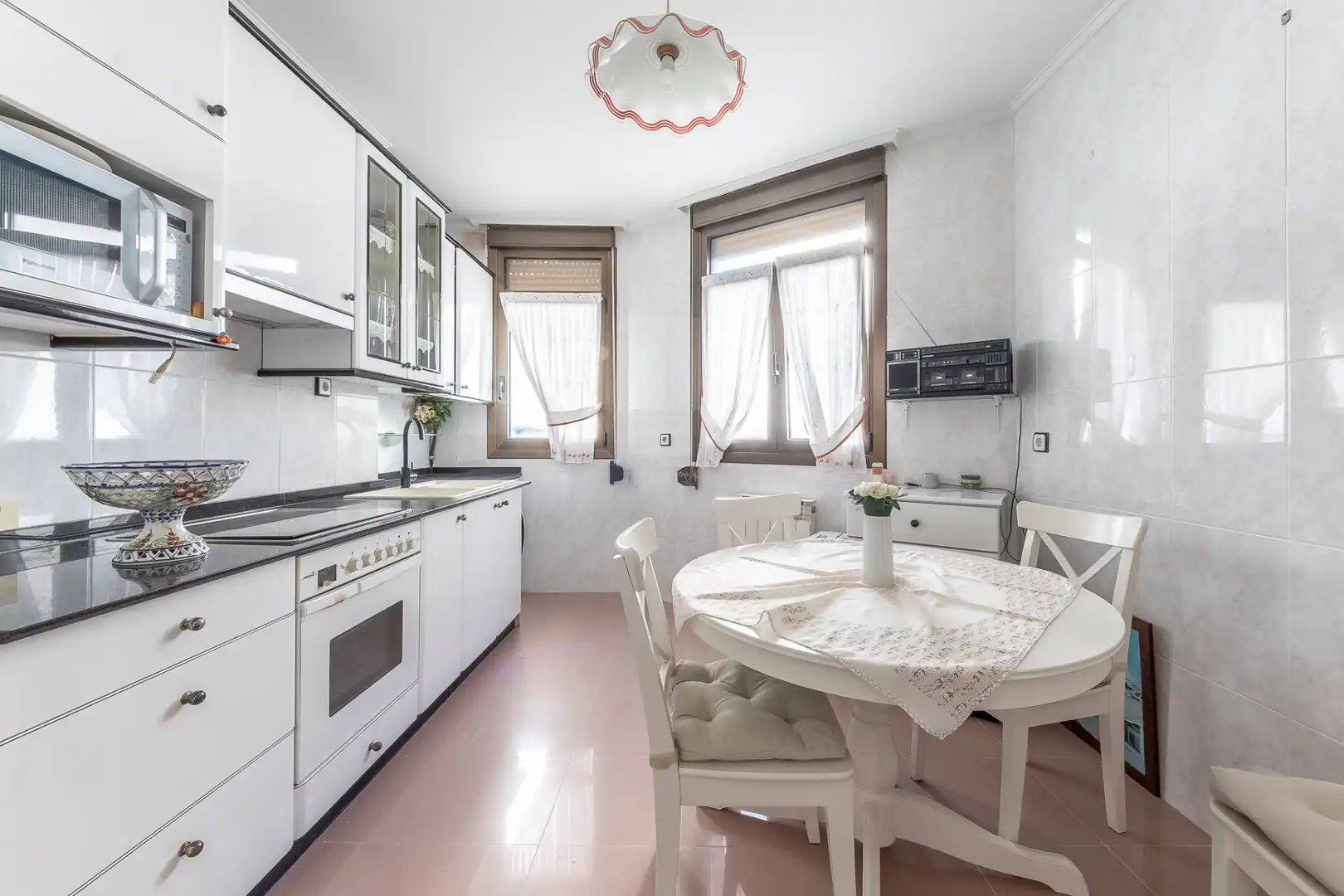 Cocina de Piso en venta en Bilbao  con Calefacción, Terraza y Amueblado