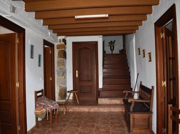 Casa pareada con balcón en venta en Villacarriedo