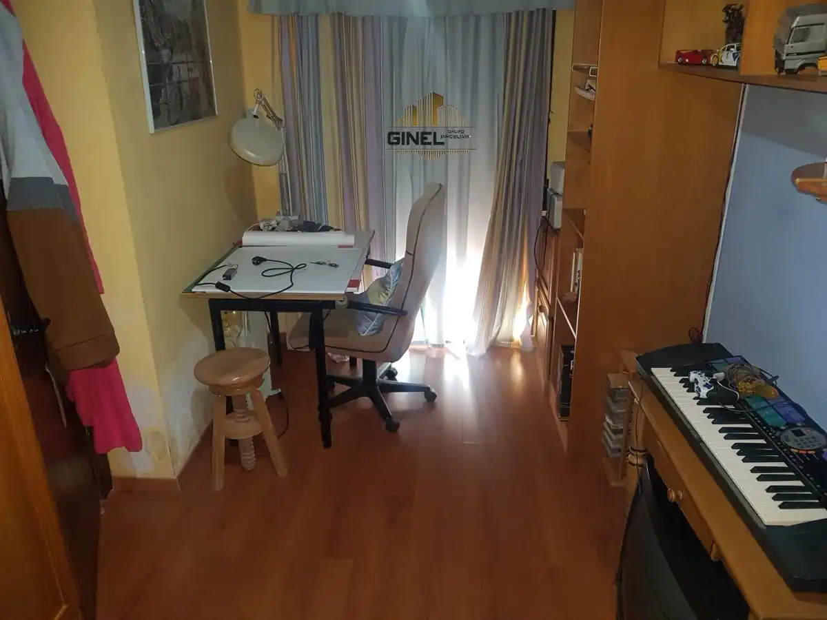 Dormitori de Casa o xalet en venda en Jaén amb Aire condicionat, Calefacció i Terrassa