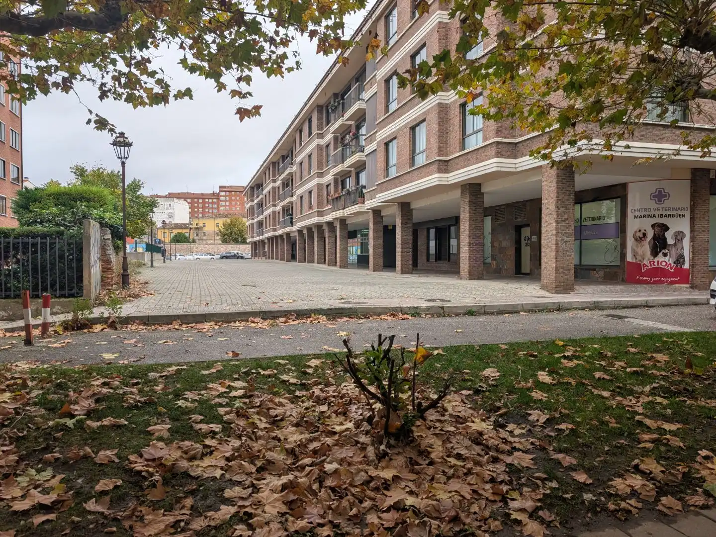 Vista exterior de Oficina de alquiler en Burgos con Aire acondicionado, Calefacción y Amueblado