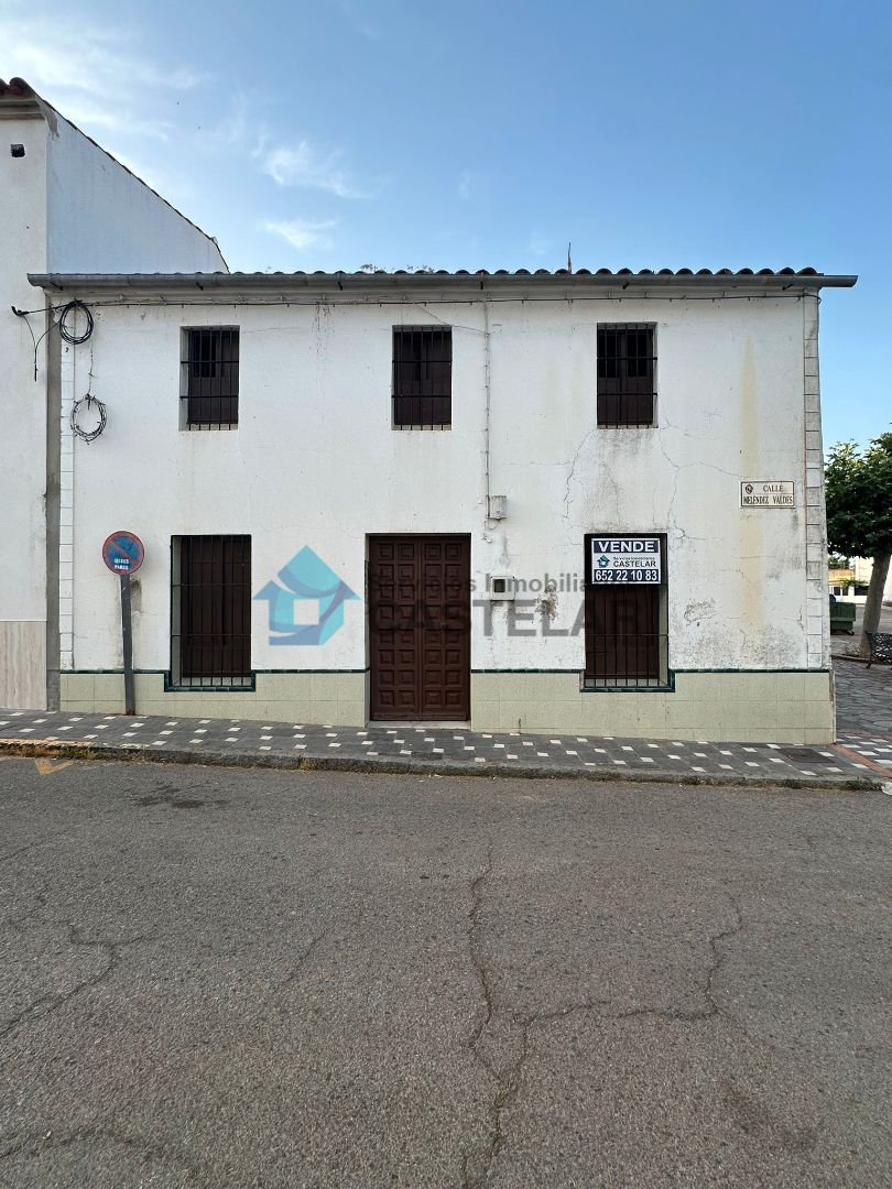 Vista exterior de Casa adosada en venda en Oliva de la Frontera
