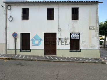 Casa bifamiliare in vendita a Calle Meléndez Valdés 33