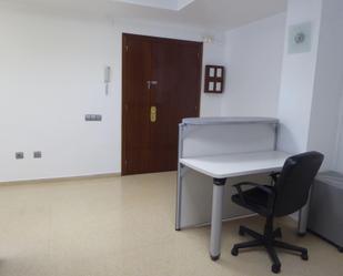 Office to rent in Manresa  with Air Conditioner