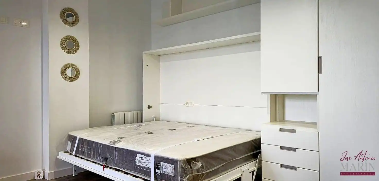 Study for rent in Avenida Elvas