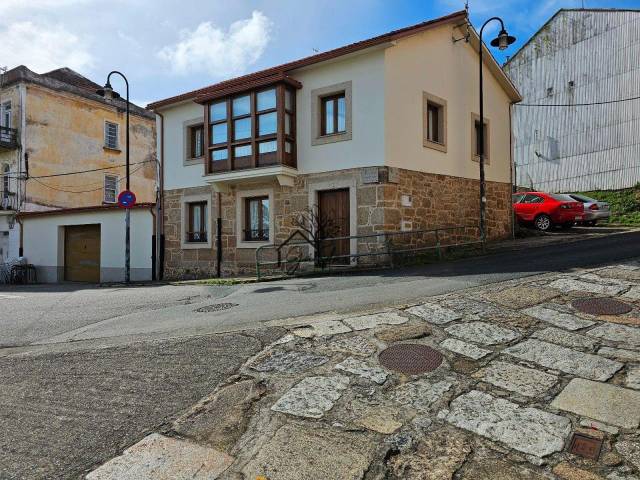 Casa-chalet en Venta en Área Rural