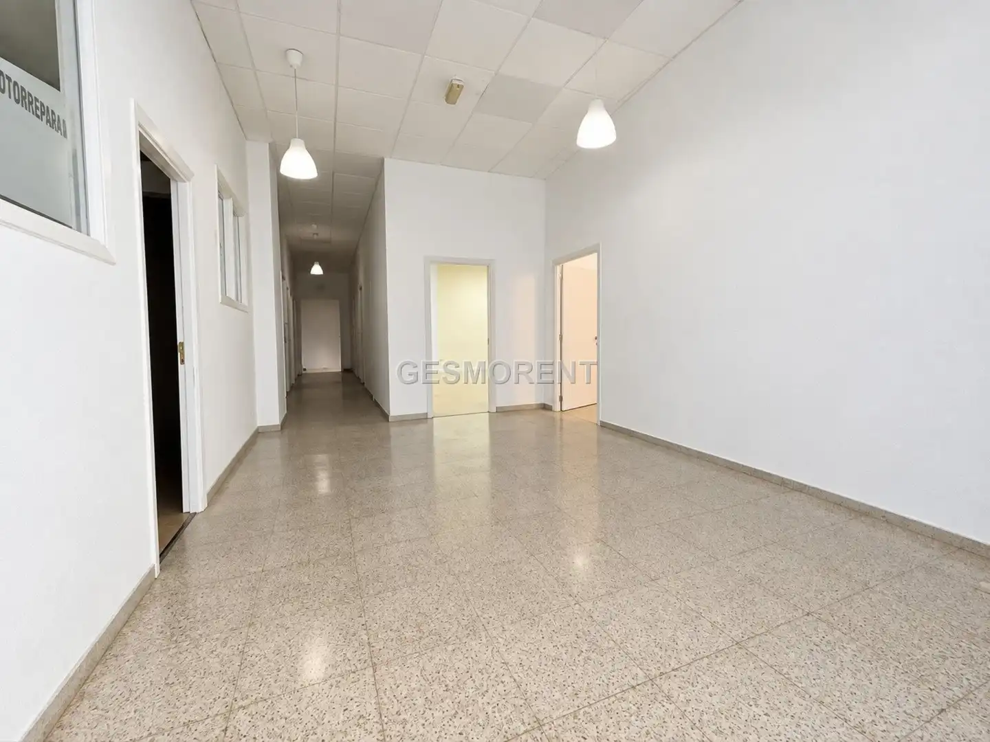 Local comercial en venda a Llevant, imagen 7