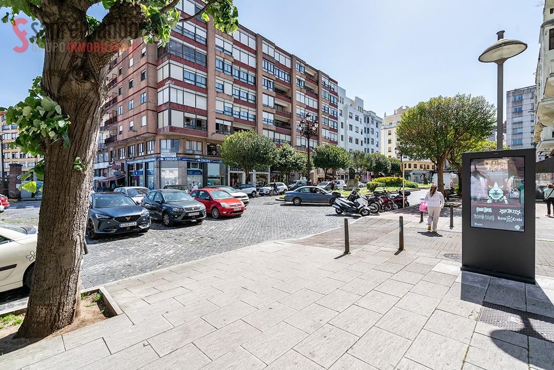 Vista exterior de Piso en venta en Torrelavega  con Calefacción