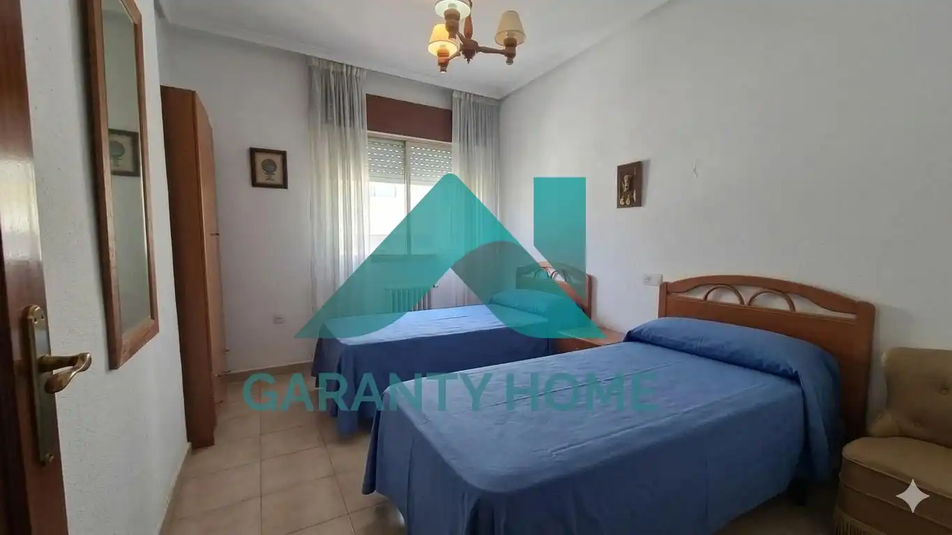 Habitación de Piso en venta en Cáceres con Calefacción, Parquet y Terraza