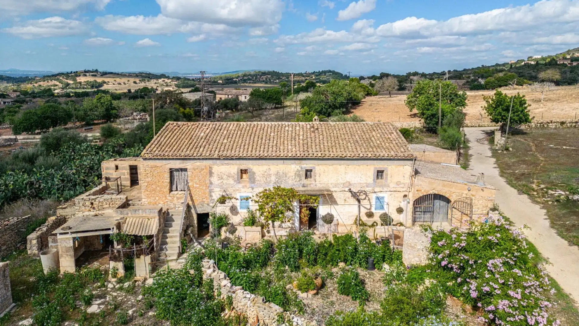 Vista exterior de Casa o xalet en venda en Manacor amb Jardí privat i Traster