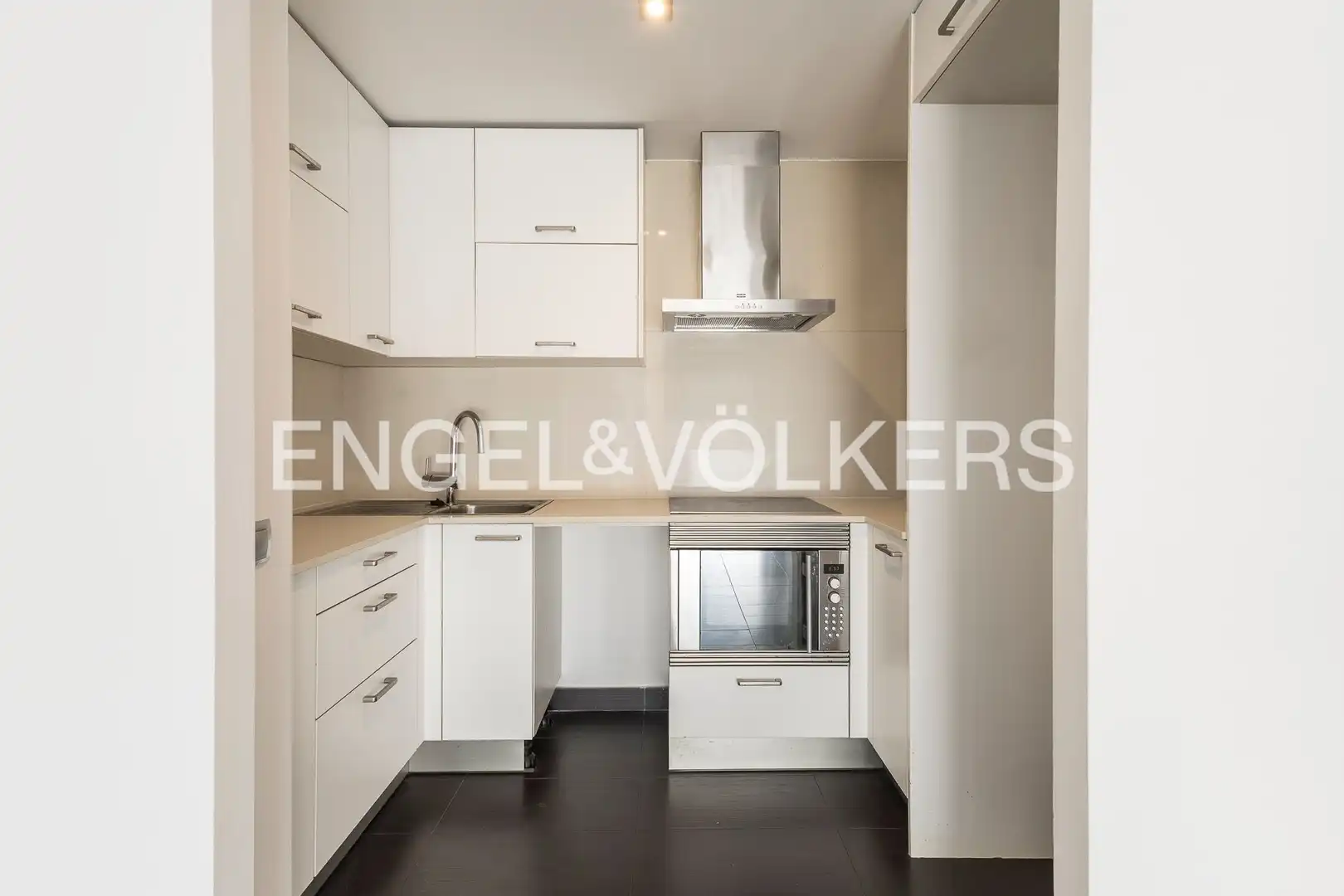 Kitchen of Flat for sale in Barcelona  with Air Conditioner, Heating and Swimming Pool