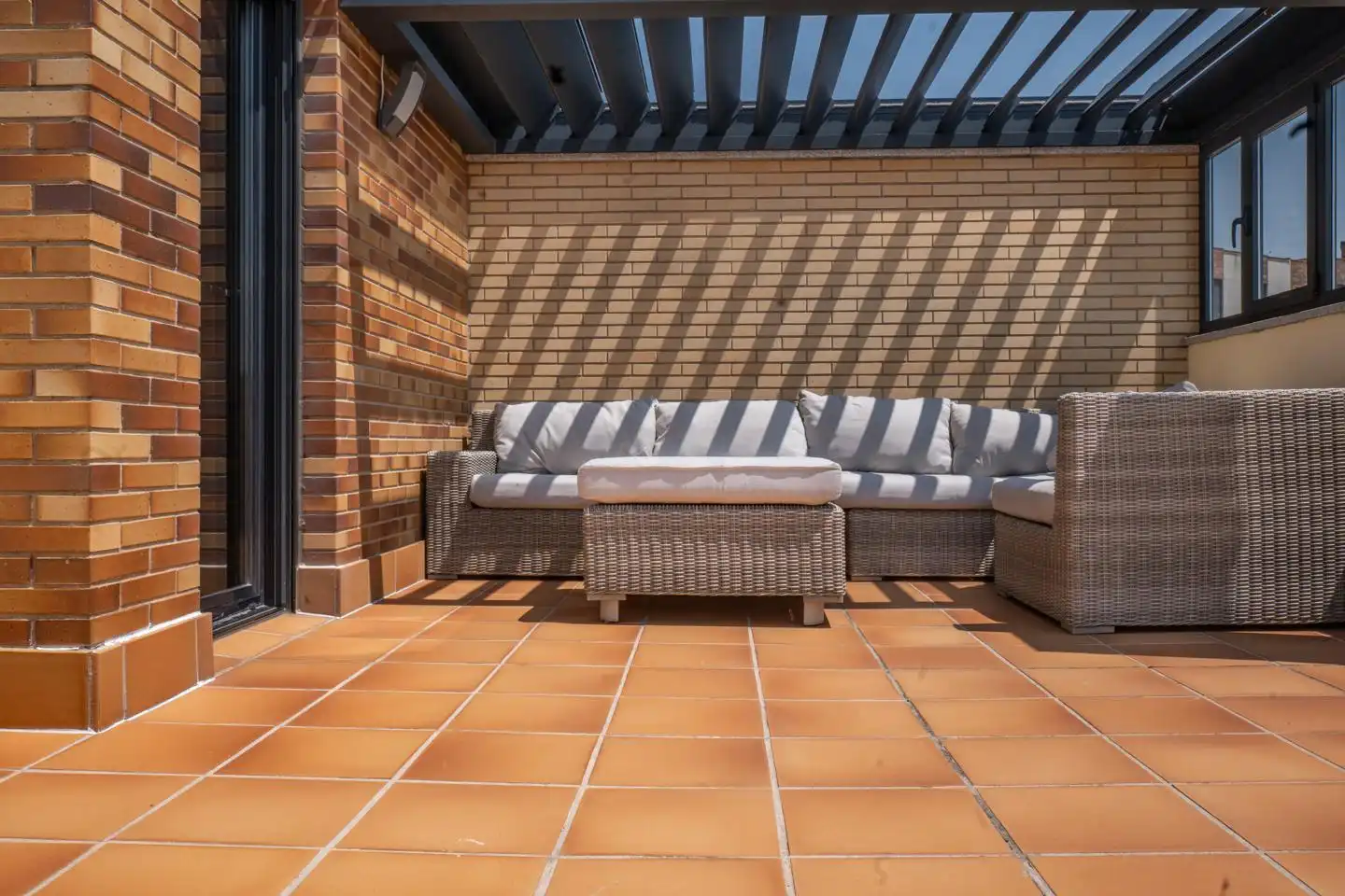 Terraza de Casa adosada en venta en Ávila con Calefacción, Jardín privado y Terraza
