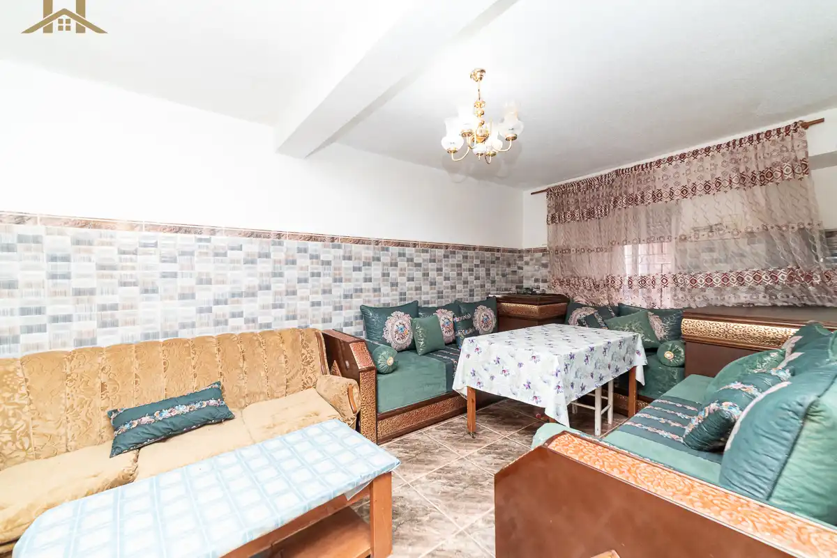 Wohnzimmer von Einfamilien-Reihenhaus zum Verkauf in Almorox mit Terrasse, Abstellraum und Möbliert