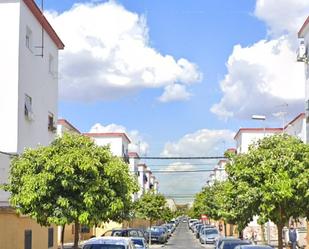 Exterior view of Flat for sale in  Sevilla Capital
