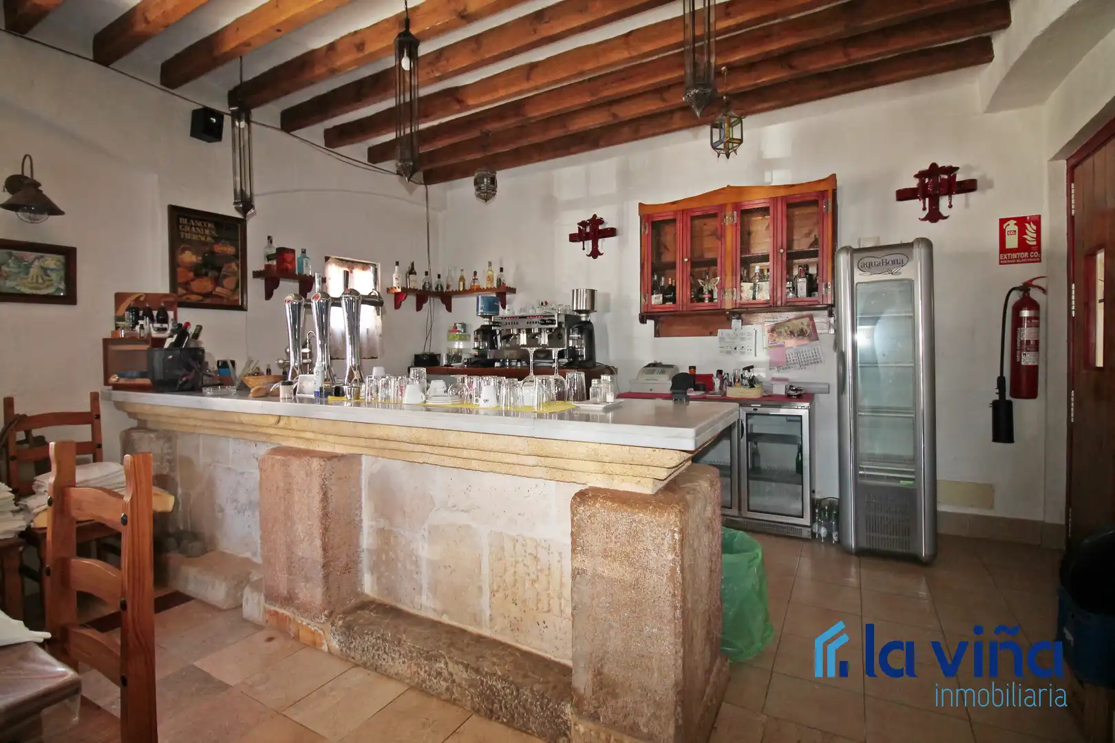 Finca rústica en venta en Martín de la Jara con Aire acondicionado, Jardín privado y Trastero