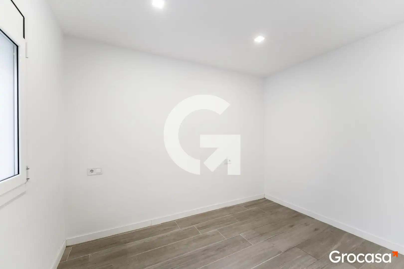 Piso en venta en L'Hospitalet de Llobregat con Aire acondicionado, Calefacción y Horno