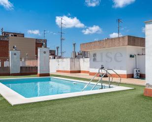 Swimming pool of Flat for sale in  Barcelona Capital  with Air Conditioner, Heating and Terrace