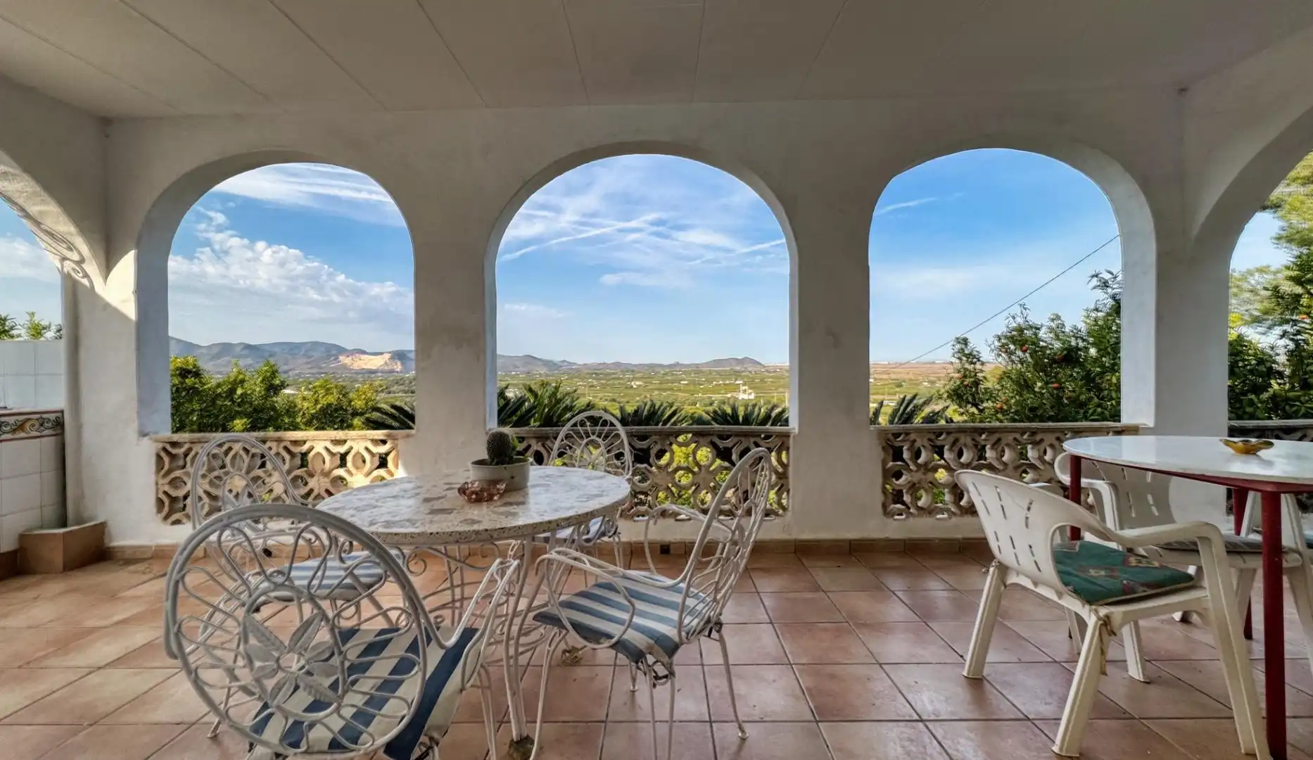 Casa amb jardí en venda a Pego