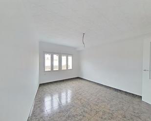 Living room of Flat for sale in Terrassa  with Heating, Oven and Washing machine