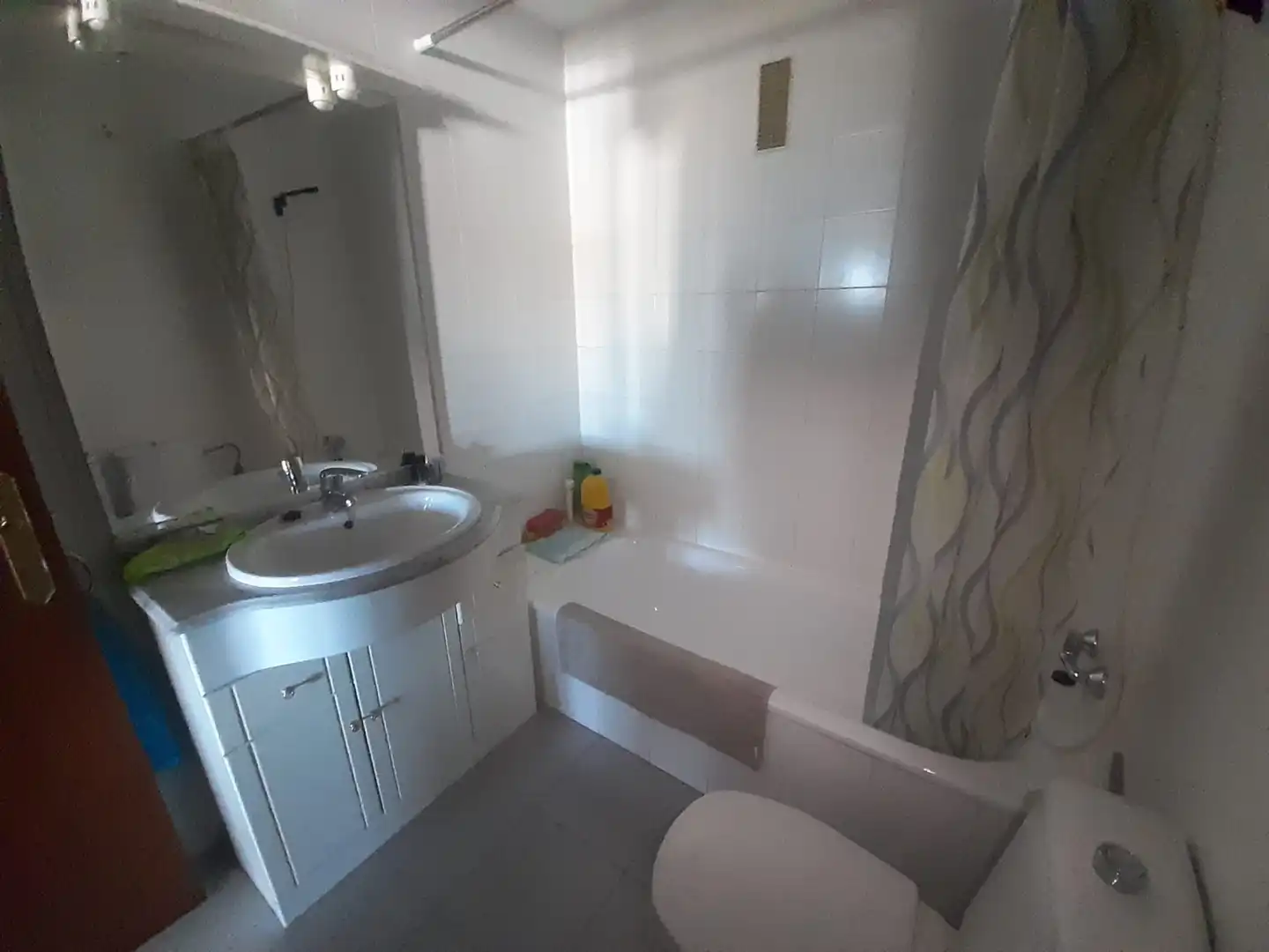 Baño de Piso en venta en Zamora Capital  con Calefacción