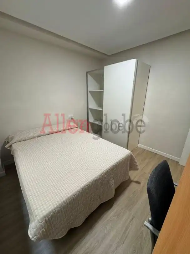Piso de alquiler en Calle Joaquín Blume, Fozaneldi - Tenderina