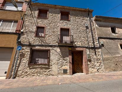 Außenansicht von Einfamilien-Reihenhaus zum verkauf in La Secuita mit Terrasse und Balkon