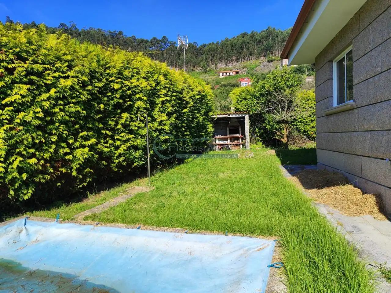 Jardí de Casa o xalet en venda en Cangas  amb Calefacció, Jardí privat i Terrassa