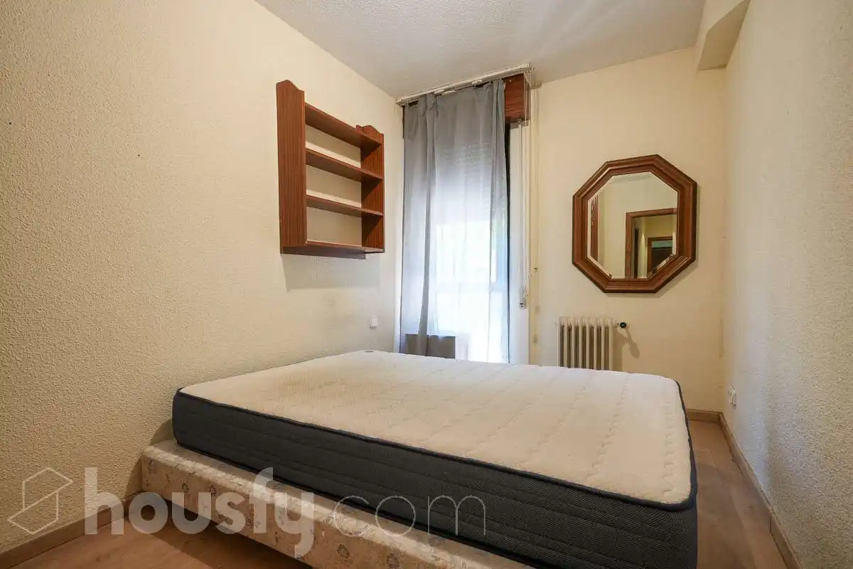 Dormitori de Pis en venda en Madrid