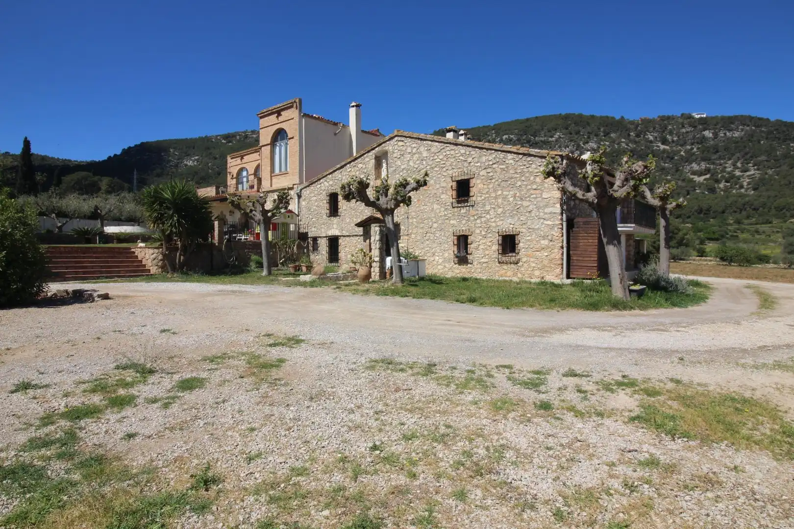 Vista exterior de Casa o xalet de lloguer en Canyelles amb Aire condicionat, Calefacció i Jardí privat