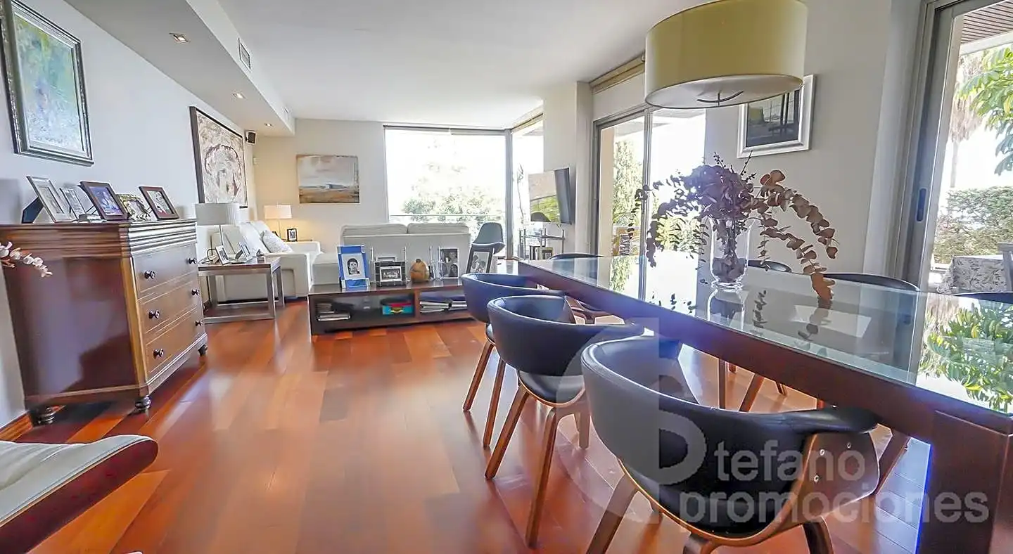 Sala de estar de Casa o chalet en venta en Málaga con Aire acondicionado, Calefacción y Jardín privado