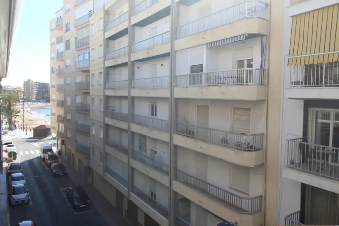 Appartement compact avec ascenseur à vendre à Calle Gumersindo
