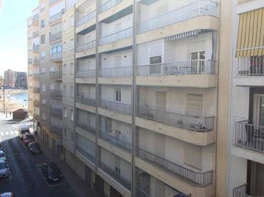 Apartamento con ascensor en venta en Calle Gumersindo