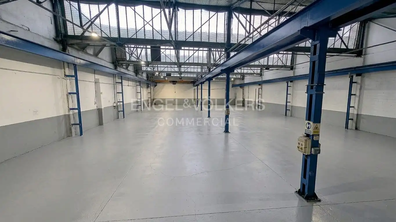 Fabrikhallen zur Miete in Cornellà de Llobregat