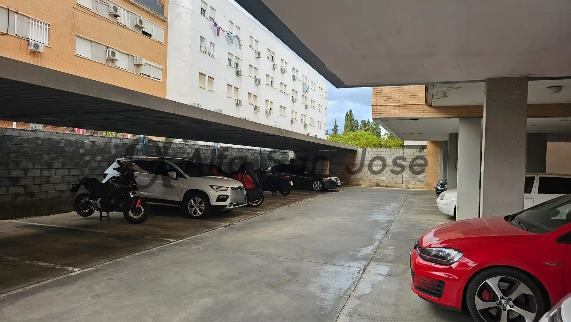 Aparcament de Garatge de lloguer en La Rinconada