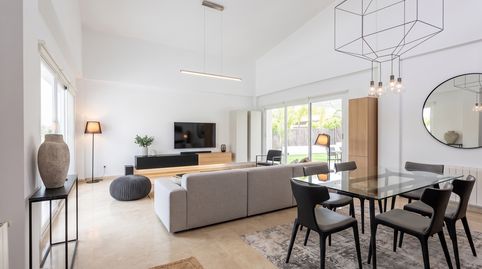 Elegante Vivienda en una planta con piscina y placas solares en Torre en Conill, Bétera, immagine 2