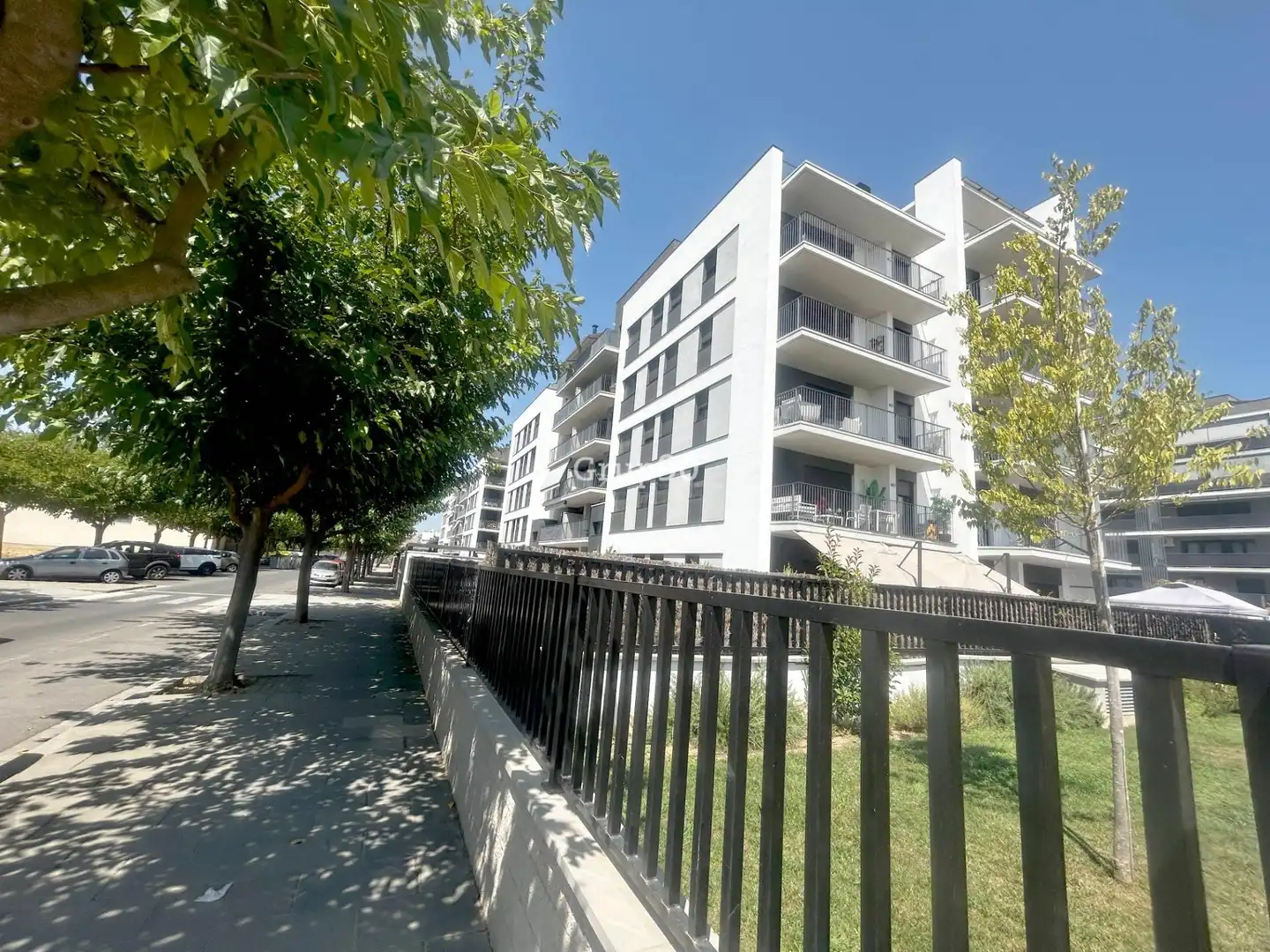 Vista exterior de Planta baixa en venda en Lleida amb Calefacció, Jardí privat i Parquet