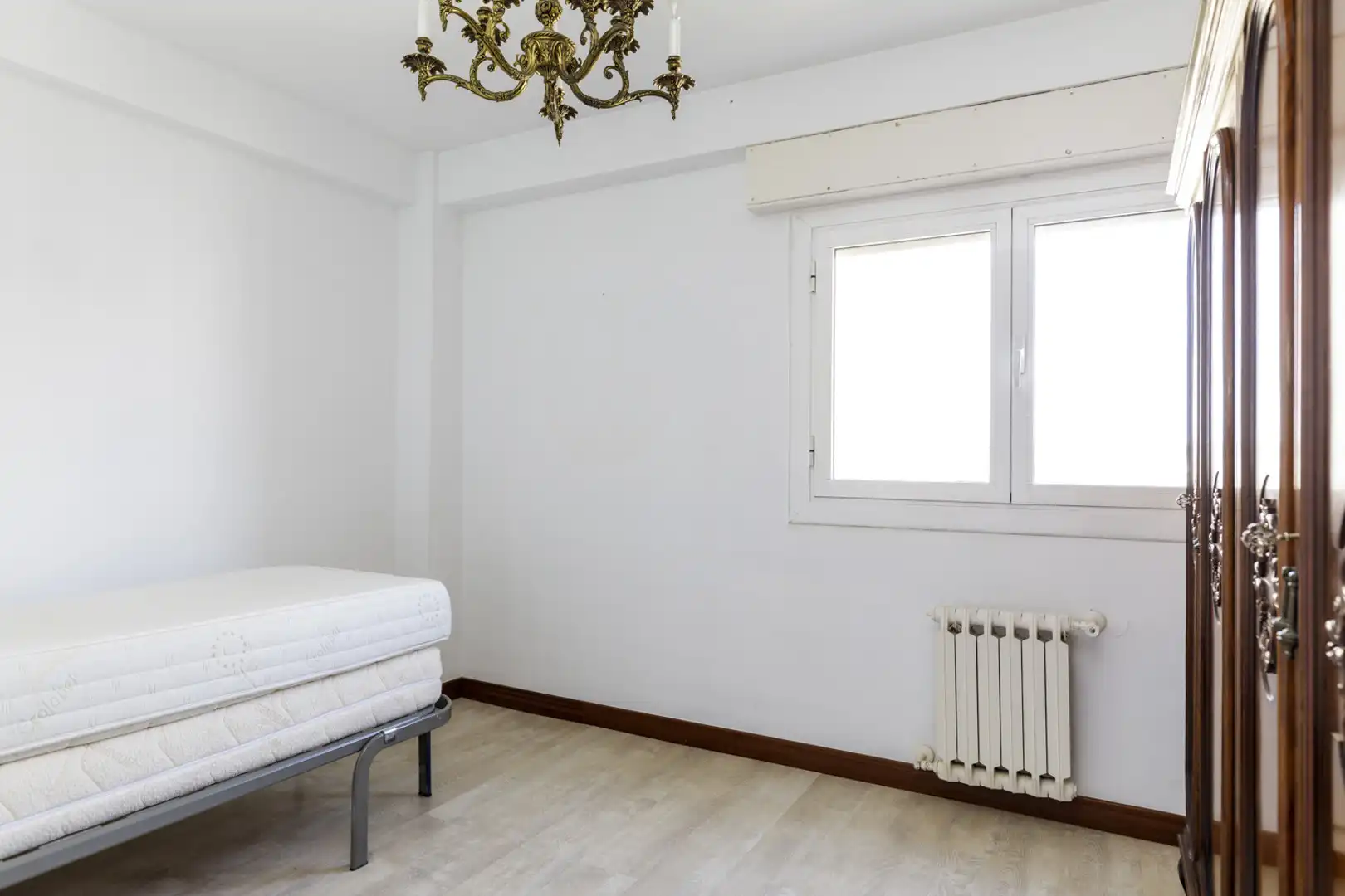 Bedroom of Flat for sale in Zaragoza  with Storage room