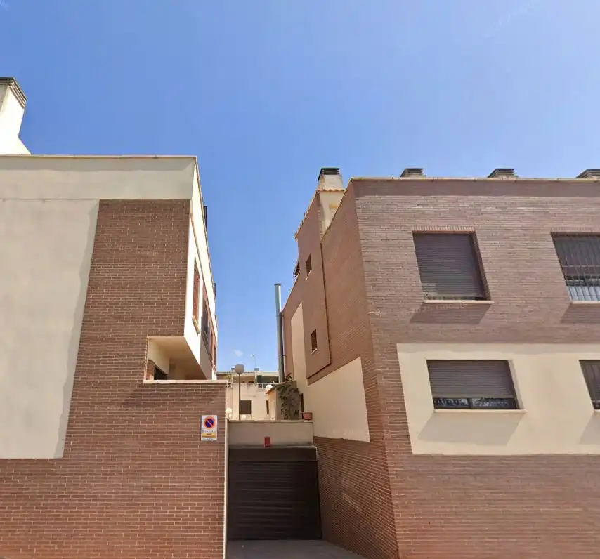 Vista exterior de Garaje en venta en San Isidro