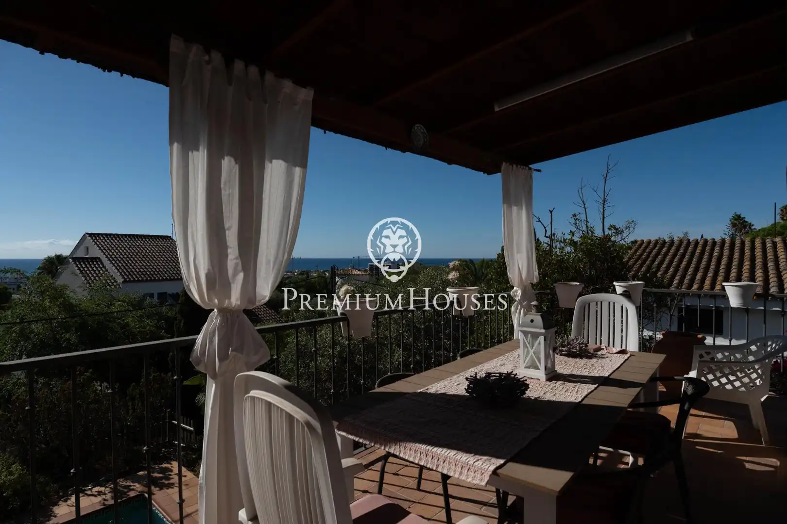Terrassa de Casa o xalet en venda en Sitges amb Aire condicionat, Calefacció i Jardí privat