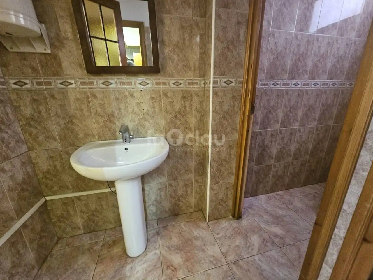 Bathroom of Commercial properties for rent in Tona